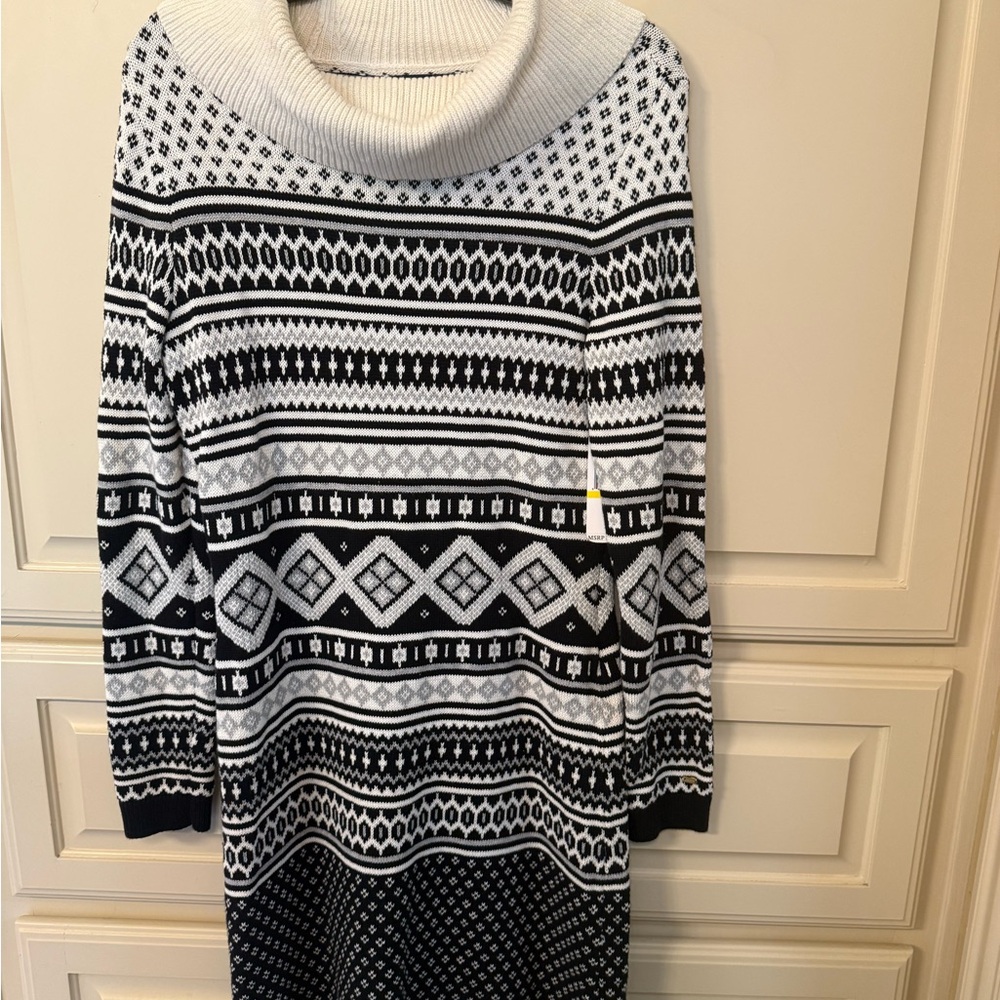 Tommy Hilfiger Cream and Black Knit Sweater